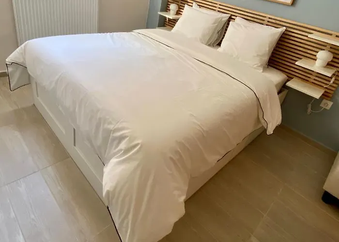 For A Genuine Athenian Homestay!